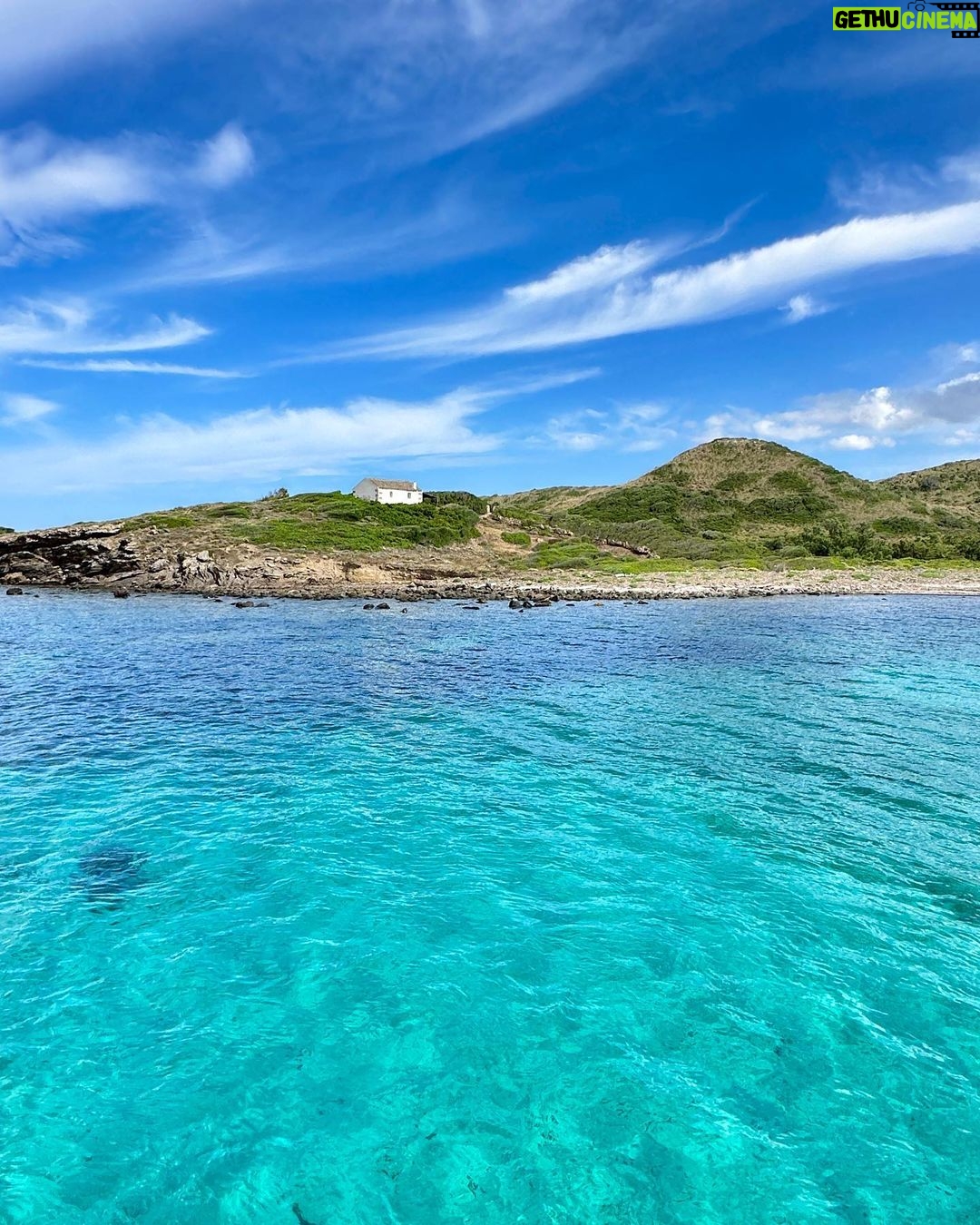 Stephanie Cayo Instagram - Recordatorio de siempre: poner tus sentimientos en un lugar donde te los van a cuidar 🥰 #inesbachelorette #menorca - To keep in mind: always put your feelings where will be safe 🥰 Son Bou, Alayor, Menorca