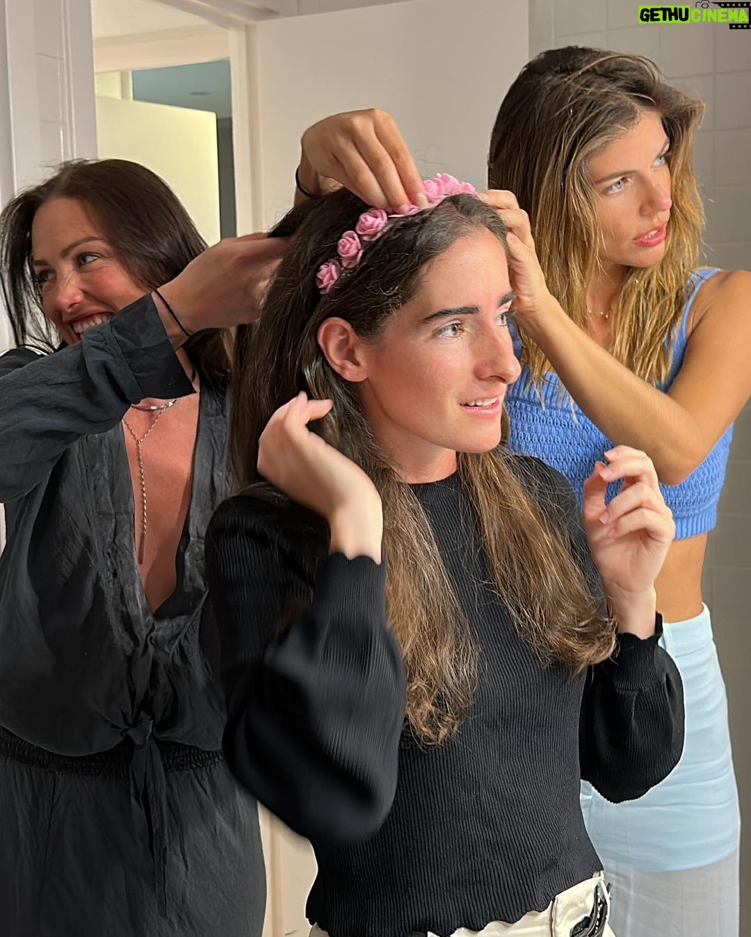Stephanie Cayo Instagram - Recordatorio de siempre: poner tus sentimientos en un lugar donde te los van a cuidar 🥰 #inesbachelorette #menorca - To keep in mind: always put your feelings where will be safe 🥰 Son Bou, Alayor, Menorca