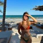 Stephanie Cayo Instagram - Si un vuelo queda cancelado, te tomas otro, pero a otro lugar. Así es la vida. Hay cosas que me gustan mucho mucho… la música, el clima caliente y estar despeinada… sin zapatos 💃🏼 ☀️ - If a flight gets cancelled, you take another one, but to different place. This is life. There are things that I really like... music, hot weather, and being disheveled... with no shoes 💃🏼 ☀️ Tulum, México
