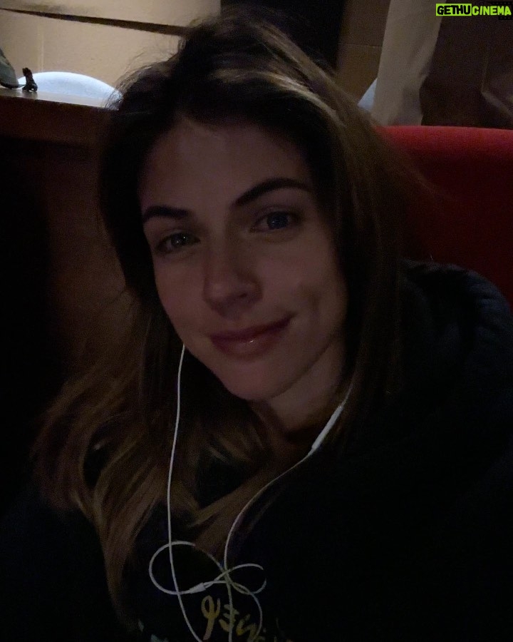Stephanie Cayo Instagram - Estoy aquí sentada, me dan ganas de llorar y no quiero ser cursi. Mi Aries fuerte me dice que deje la cursilería, que no es para tanto. Pero siento algo muy especial… No soy madre (aún), pero quizás sentiré una emoción parecida? Son como unas mariposas en el pecho, y una sensación de sorpresa y asombro. Estamos terminando de mezclar “ Dime lo que quieres (de verdad)” Mi primera película como productora y se escucha increíble, se siente increíble y se ve divino. Pero lo más increíble es ver a mis amigos trabajando conmigo de la mano, ver lo talentosos que son @manolocardona @daltonyco y @angiecepeda y quiero llorar cada 5 minutos. Y lo generosos que son, lo arriesgados y la confianza tan loca en mi ❤️ @brunoascenzo nuestro Director y encargado de hacer la maravillosa adaptación de Dos + Dos, una película que habla de intimidad, de honestidad, de amistad.. de esa verdadera intimidad que solo ocurre en los buenos textos, en las buenas personas, y en la magia 🪄 del amor y la amistad. Nos pueden ser más top @1111films 💪🏽👏🏼 no puedo estar más contenta con ustedes! Ya la quiero ver! OTRA VEZ. Nada de esto fue un error! Nada fue un error!! 🎶 ❤️ - I'm sitting here and I want to cry and I don't want to be corny. My strong Aries tells me to stop, cause is not a big deal. But I feel something very special... I'm not a mother (yet), but maybe I'll feel a similar emotion? They are like butterflies in the chest, and a feeling of surprise and wonder. We are finishing mixing “Tell Me What You Want (for real)” My first movie as a producer and it sounds amazing, feels amazing and looks divine. But the most amazing thing is seeing my friends working hand in hand with me, seeing how talented @manolocardona @daltonyco and @angiecepeda are I want to cry every 5 minutes. And how generous they are, how risky and the crazy trust in me @brunoascenzo our Director and in charge of making the wonderful adaptation of Dos + Dos, a film that talks about intimacy, honesty, friendship... about that true intimacy that only happens in good texts, in good people, and the magic 🪄 of love and friendship. You guys are the BEST @1111films 💪🏽👏🏼 @vixoriginals Mexico City, Mexico