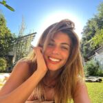 Stephanie Cayo Instagram - Hola Abril. Mi pie les dice hola y también las flores que florean por esta época.. @lindseychilds 📸 - Hello April, mi foot says hi and also the flowers that blossom in this season.. my best photographer.. @lindseychilds Los Angeles, California