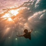 Stephanie Cayo Instagram – El mar y yo tenemos una relación muy cercana desde que soy pequeña… una niña de la costa.. que pasaba tres meses en una base de la fuerza aérea cerca Del Mar.. nunca quería irme.. siempre quería quedarme.
Gracias @theyachtexperiences por regalarme a mi y a mis amigos unos momentos tan bonitos.. si están en la Riviera Maya, no dejen de buscarlos.. son los mejores 🌟