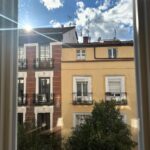 Stephanie Cayo Instagram - Los valores que admiro en una mujer van desde La valentía, la autenticidad, la vulnerabilidad, la seguridad, la discreción, la transparencia, coherencia, generosidad.. cómo cuidan de su templo, cómo perseveran.. Y sobre todo, valoro la risa.. los abrazos, el cariño y la calidez de una mujer. Las mujeres de mi familia (que somos muchas) nos apoyamos, nos abrazamos, nos decimos lo lindas que nos pusimos, nos motivamos.. nos decimos la verdad, y siempre nos ayudamos.. Somos una tribu de mujeres fuertes que sabemos que el equipo debe ser igual o mejor. Si lloramos, lloramos mucho pero siempre nos levantamos, no aparentamos nada que no somos, somos lo que somos y así nos quieren o no 🤣 Gracias a ellas se como amar bonito y lo que quiero bonito🤍 las quiero con todo mi ♥️ Y claro.. faltan todas mis amigas que se las dejo en stories… @macsmute @facundoolivac su ayuda es invalorable🍀 Ustedes saben qué valoran en una mujer? - The values ​​that I admire in a woman range from bravery, authenticity, trust, discretion, transparency, coherence, generosity... taking care of her temple, perseverance... And above all, I value laughter... hugs, affection and the warmth of a woman. The women in my family (of which there are many) support each other, we hug each other, we tell each other how beautiful we are, we motivate each other... we tell each other the truth, and we always help each other... We are a tribe of strong women who know that the team It must be equal or better. If we cry, we cry a lot but we always get up, we do not pretend to be anything that we are not, we are what we are and whether they love us or not 🤣 Thanks to them I know how to love beautifully and what I want beautifully🤍 I love them with all my heart ♥️ And of course... all my friends that I left in stories are missing... @macsmute @facundoolivac your help is wonderful 💥 Madrid, Spain