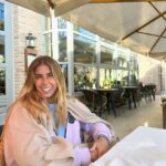 Stephanie Cayo Instagram - Los valores que admiro en una mujer van desde La valentía, la autenticidad, la vulnerabilidad, la seguridad, la discreción, la transparencia, coherencia, generosidad.. cómo cuidan de su templo, cómo perseveran.. Y sobre todo, valoro la risa.. los abrazos, el cariño y la calidez de una mujer. Las mujeres de mi familia (que somos muchas) nos apoyamos, nos abrazamos, nos decimos lo lindas que nos pusimos, nos motivamos.. nos decimos la verdad, y siempre nos ayudamos.. Somos una tribu de mujeres fuertes que sabemos que el equipo debe ser igual o mejor. Si lloramos, lloramos mucho pero siempre nos levantamos, no aparentamos nada que no somos, somos lo que somos y así nos quieren o no 🤣 Gracias a ellas se como amar bonito y lo que quiero bonito🤍 las quiero con todo mi ♥️ Y claro.. faltan todas mis amigas que se las dejo en stories… @macsmute @facundoolivac su ayuda es invalorable🍀 Ustedes saben qué valoran en una mujer? - The values ​​that I admire in a woman range from bravery, authenticity, trust, discretion, transparency, coherence, generosity... taking care of her temple, perseverance... And above all, I value laughter... hugs, affection and the warmth of a woman. The women in my family (of which there are many) support each other, we hug each other, we tell each other how beautiful we are, we motivate each other... we tell each other the truth, and we always help each other... We are a tribe of strong women who know that the team It must be equal or better. If we cry, we cry a lot but we always get up, we do not pretend to be anything that we are not, we are what we are and whether they love us or not 🤣 Thanks to them I know how to love beautifully and what I want beautifully🤍 I love them with all my heart ♥️ And of course... all my friends that I left in stories are missing... @macsmute @facundoolivac your help is wonderful 💥 Madrid, Spain