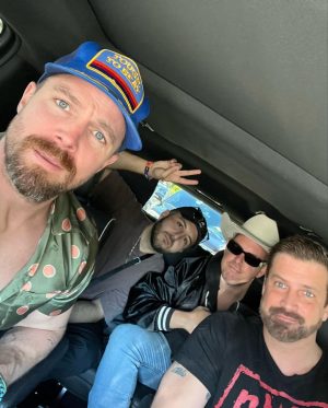 Stephen Amell Instagram - Went to my first Wrestlemania on April 1, 1990… I was a Hulk Hogan guy. Warrior beat him. Went again on March 17, 2002… I was still a Hulk Hogan guy. The Rock beat him. On April 3, 2016 I was in the house and all in on Triple H. Roman beat him. I am a huge Undertaker fan… I was front row on April 2, 2017 when Roman retired him. Basically… every Mania that I go to my heart gets ripped out and this weekend was no different. I didn’t think Cody was going to lose. Like… it didn’t cross my mind until my buddy Zaco brought it up as a possibility Sunday morning. 

All that being said… 

The @wwe are consistently the most thoughtful and generous people. This was legitimately one of the greatest weekends of my entire life. I am forever grateful to them. 

Like… how do you top this weekend? 

The answer: In a couple of years I get a Mania match and tell my son (he’ll be 3 or 4) that I’m going to win… then I’ll lose. Clean. And he’ll have his heart ripped out. That’ll top this weekend. Barely.