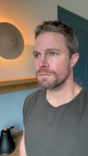 Stephen Amell Instagram - Hi there. On October 9th we lost Dave McLean, an invaluable member of the Arrow family. Dave is gone far too soon. His wife Linnea has organized a @gofundme — Believe me when I say that anything you can donate or even the simple act of sharing this post will make a difference. Let’s help out a family in need. Link in bio :)

https://gofund.me/8ab6a2c8