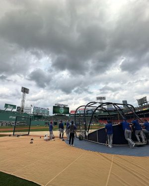 Stephen Amell Instagram - Boston!! You have my heart. Thank you for welcoming me to your city. Let’s go @bluejays —