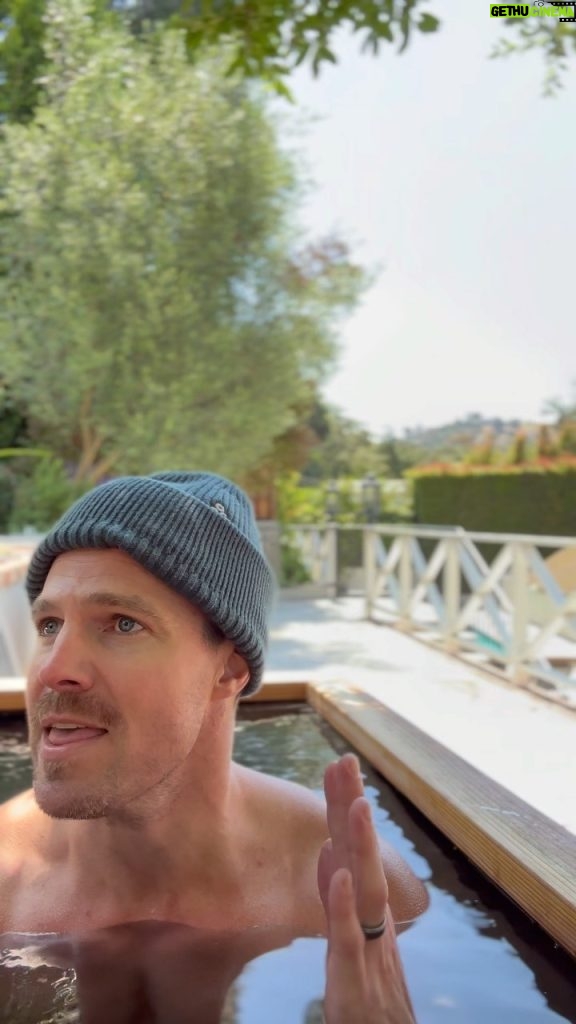 Stephen Amell Instagram - Ever since we started filming @heelsstarz I have loved cold plunging. So imagine my delight when my friends at @renutherapy sent me my very own cold plunge. Here’s my cold, plunging routine… why I like it… and how it makes me feel. Also… not all the correct words come out of my mouth in this video. The water was really really cold. Los Angeles, California
