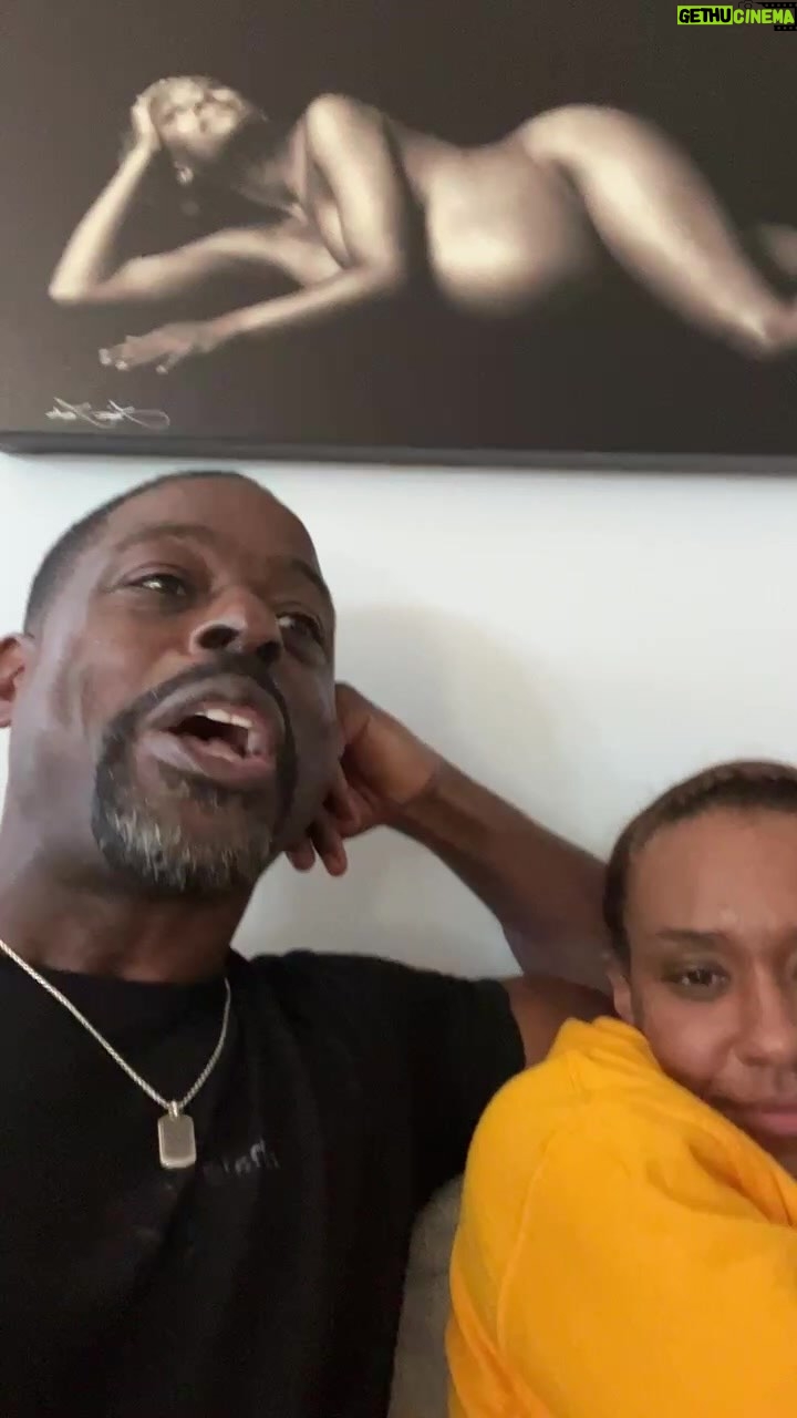 Sterling K. Brown Instagram - #TheEndGame @ryanmichelleb Shine, Sister!!! Couldn’t be more proud! Check her out, y’all! Shout out to the homie @cassiedamsel #AuntViv and the whole cast of #belair 🔥🔥🔥Happy Monday, Peeps! ✌🏿