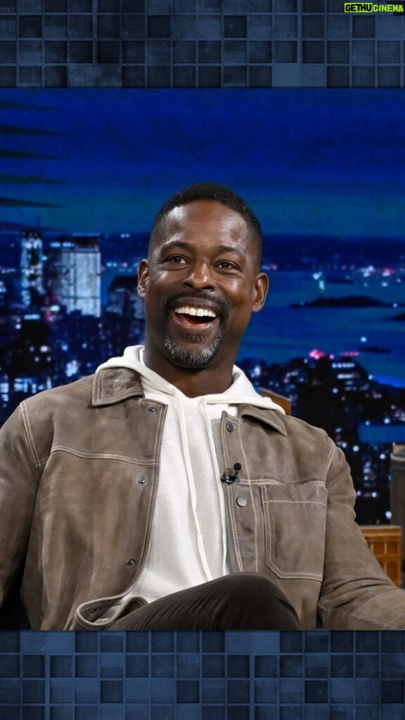 Sterling K. Brown Instagram - @sterlingkbrown thinks it’s all about diet when getting into shape! #FallonTonight The Tonight Show Starring Jimmy Fallon