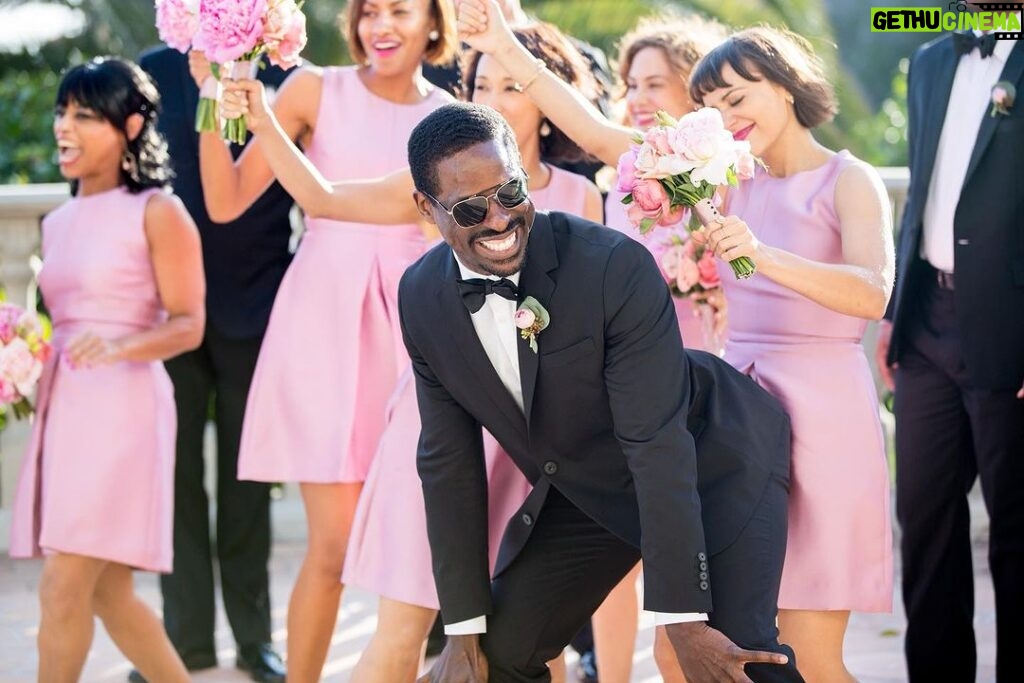 Sterling K. Brown Instagram - That time I backed it up on @rashidajones at my buddy’s wedding…good times! #InPreparationforBeyonce #Idonthaveanysilver