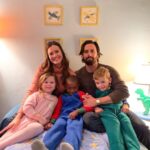 Sterling K. Brown Instagram – Happy #ValentinesDay from The Pearsons❤️ #ThatWasUs
📸 @sara_wehrheim