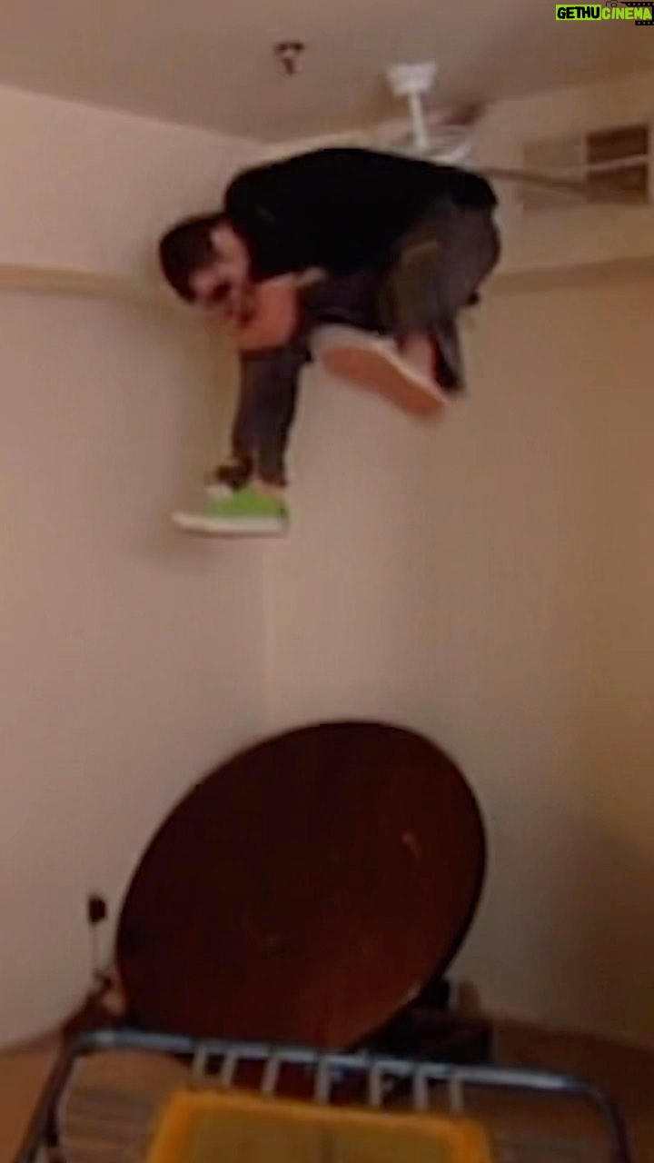 Steve-O - 569.9K Likes - Never did like that fan!
