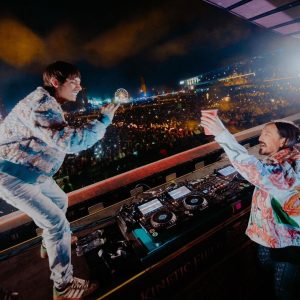 Steve Aoki Instagram - Mi amor 🇲🇽 ❤️ first time playing @edc_mexico wowwww insane crowd!! 100,000 people lighting up with all this energy! Mexico always wins!!! 🇲🇽❤️🇲🇽