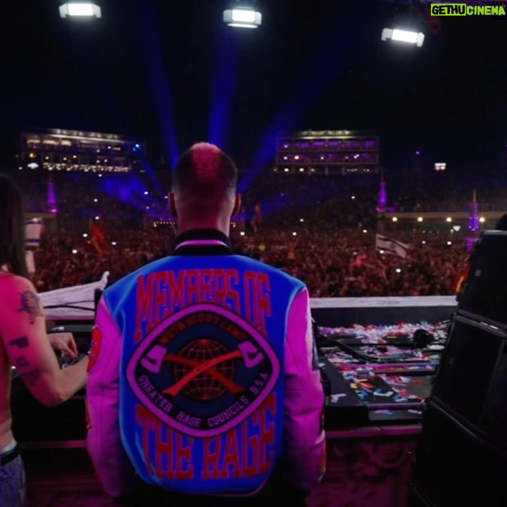 Steve Aoki Instagram - Happy release day to my brother @kidcudi on his album INSANO (NITRO MEGA)! Honored to have two songs on it. Scott thank you for always allowing me to be a part of your creative world. I still am in complete awe that I have a record with Bone Thugs and Harmony & Cudi. ELECTROWAVEBABY 2.0 is a movement we are continuing from my remix of Pursuit of Happiness. β€οΈπ₯β€οΈ Go stream it, crazy dance to it, dj it out, blast it in your car, blast it on the streets, letβs keep the movement going πππ