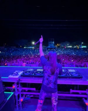 Steve Aoki Instagram - 100,000 people at my show in Merida 🇲🇽 Mexico! I loooove u all. U sang all the songs with me even the drop your chants were louder than these speakers. Your energy and love can fuel the world! I wanted to post more clips it was so hard to choose what to post in this carousel. I love u so much Mexico!! Esteban Aoki ♾️ Mexico ❤️
1. Viva Mexico!!!
2. 11 years old and still rocks the crowd. #boneless
3. This stole my heart. Kong 2.0 was an album track and everyone singing it so loud. I’ll hear the audience in my head forever. Big shout out to my brother @natanael_cano 
4. Esteban Aoki 
5. I wish @angela_aguilar_ was here so she can sing with such a powerful crowd that grew up listening to this one. This gives me the goosebumps rewatching this. 
6. Nataaoki is forever. Forever is #Nataaoki 
7. New @3areLegend 🆔 
8. To the window to the wall! 20 years later I had to remake this w/ @liljon 
9. New #afroki 🆔 
10. Just listen to this beautiful crowd 
Mexico ❤️❤️❤️❤️❤️❤️❤️