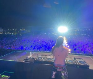 Steve Aoki Instagram - My first time in Campeche 🇲🇽 Muchas Gracias my beloved Mexico!!!
1. Epic group shot 
2. Stage Fireworks
3. Sometimes a technical issue like sound cutting out isn’t such a bad thing after all and ends up giving a special space to embrace the moment. 
4. It’s so beautiful to hear thousands of voices carry the song @angela_aguilar
5. Love my brother @natanael_cano
6. Everyone loves my brother Nata #nataaoki
7. Was very proud to play Paranoia. The Mexican queen @Dannapaola
8. A classic! I’m glad I got to remix this
9. ID w/ @djMarianaBo 
10. What a beautiful crowd. I love u Campeche!!!