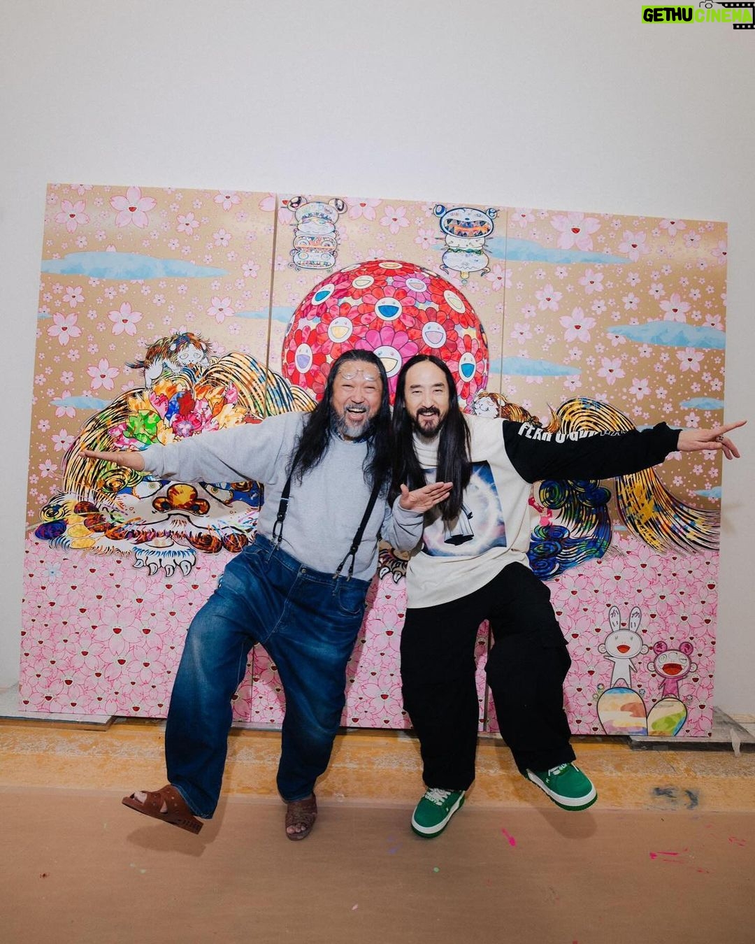 Steve Aoki Instagram - This was an incredible experience to visit my dear friend @takashipom studio and sleep where he slept π€£ π wow Iβm so thankful to Murakami san for taking time to show me his works for his upcoming show in Kyoto later this year. And heβs been working tirelessly day and night. So grateful for these moments. My favorite Japanese artist Domo arigato gozaimasu! β€οΈβ€οΈβ€οΈβ€οΈβ€οΈπππππ #aokijump #1095 Tokyo, Japan