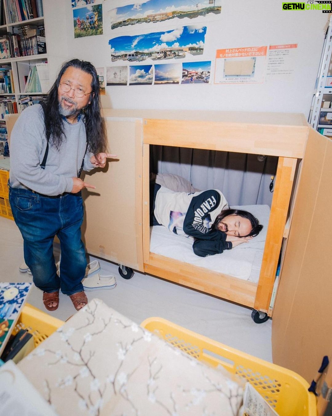 Steve Aoki Instagram - This was an incredible experience to visit my dear friend @takashipom studio and sleep where he slept π€£ π wow Iβm so thankful to Murakami san for taking time to show me his works for his upcoming show in Kyoto later this year. And heβs been working tirelessly day and night. So grateful for these moments. My favorite Japanese artist Domo arigato gozaimasu! β€οΈβ€οΈβ€οΈβ€οΈβ€οΈπππππ #aokijump #1095 Tokyo, Japan