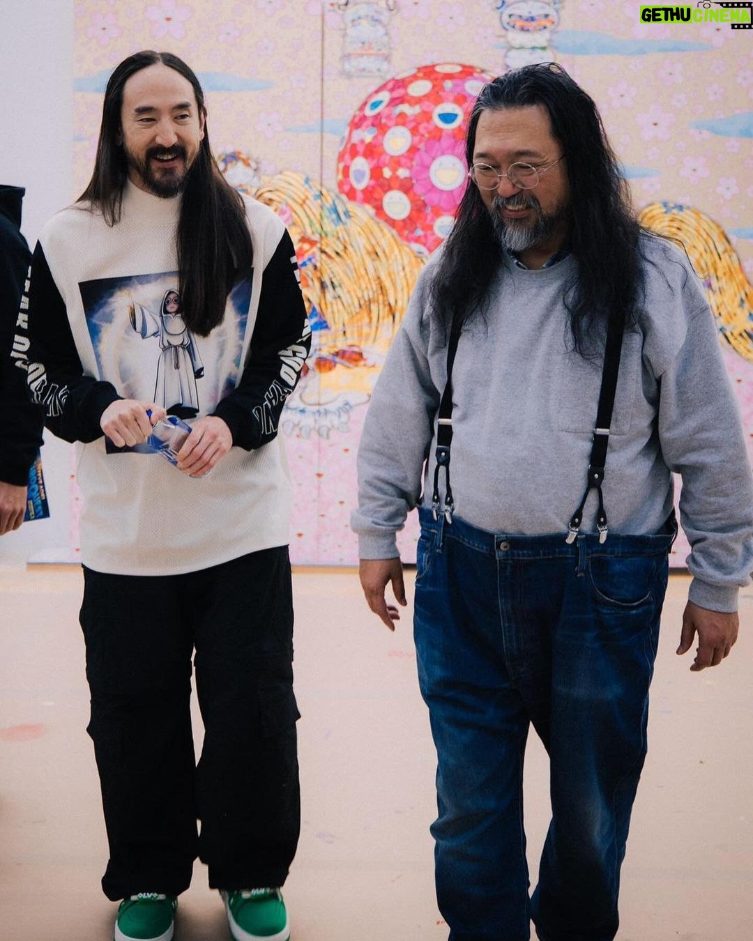 Steve Aoki Instagram - This was an incredible experience to visit my dear friend @takashipom studio and sleep where he slept π€£ π wow Iβm so thankful to Murakami san for taking time to show me his works for his upcoming show in Kyoto later this year. And heβs been working tirelessly day and night. So grateful for these moments. My favorite Japanese artist Domo arigato gozaimasu! β€οΈβ€οΈβ€οΈβ€οΈβ€οΈπππππ #aokijump #1095 Tokyo, Japan