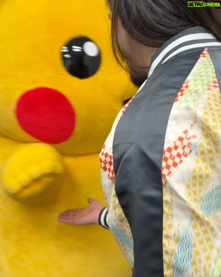 Steve Aoki - 147.7K Likes - Luckiest guy ever having pikachu as ur host showing u the @pokemon hq. ❤️❤️❤️❤️ #aokijump pikachu jump. #1094.