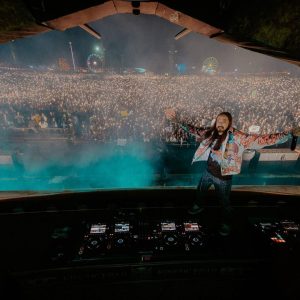 Steve Aoki Instagram - Mi amor 🇲🇽 ❤️ first time playing @edc_mexico wowwww insane crowd!! 100,000 people lighting up with all this energy! Mexico always wins!!! 🇲🇽❤️🇲🇽