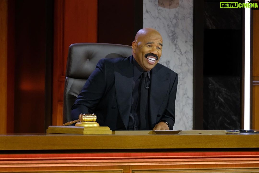 Steve Harvey Instagram - Order in the court and all rise for an all-new episode of #JudgeSteveHarvey starting right NOW on ABC! 👨⚖️⚖️
