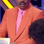 Steve Harvey Instagram - You’re doing what after church?? 😳🍑😳 @familyfeud