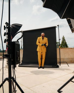 Steve Harvey Instagram - Old school meets High fashion #Outtakes

Styled by @elly30 
for @LofficielArabia 
Photographed by @dmstudi0