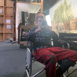 Steve Howey Instagram - I like to call this series: Get Off Your Phone starring @ekat19 @noelfisher @cameronmonaghan @shanolahampton @ekeberlee #nophonesonset #shameless