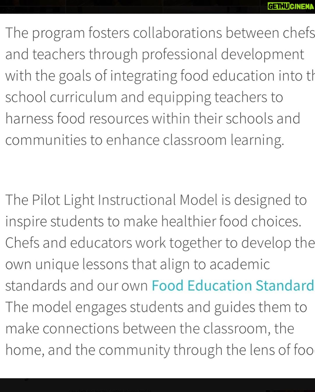 Steve Howey Instagram - I’m excited to announce I will emcee the 2019 Pilotlight Feed Your Mind Gala. Pilot Light is a 501(c)(3) nonprofit organization that helps children make healthier choices by connecting the lessons they learn in their classrooms to the foods they eat on their lunch trays, at home and in their communities.