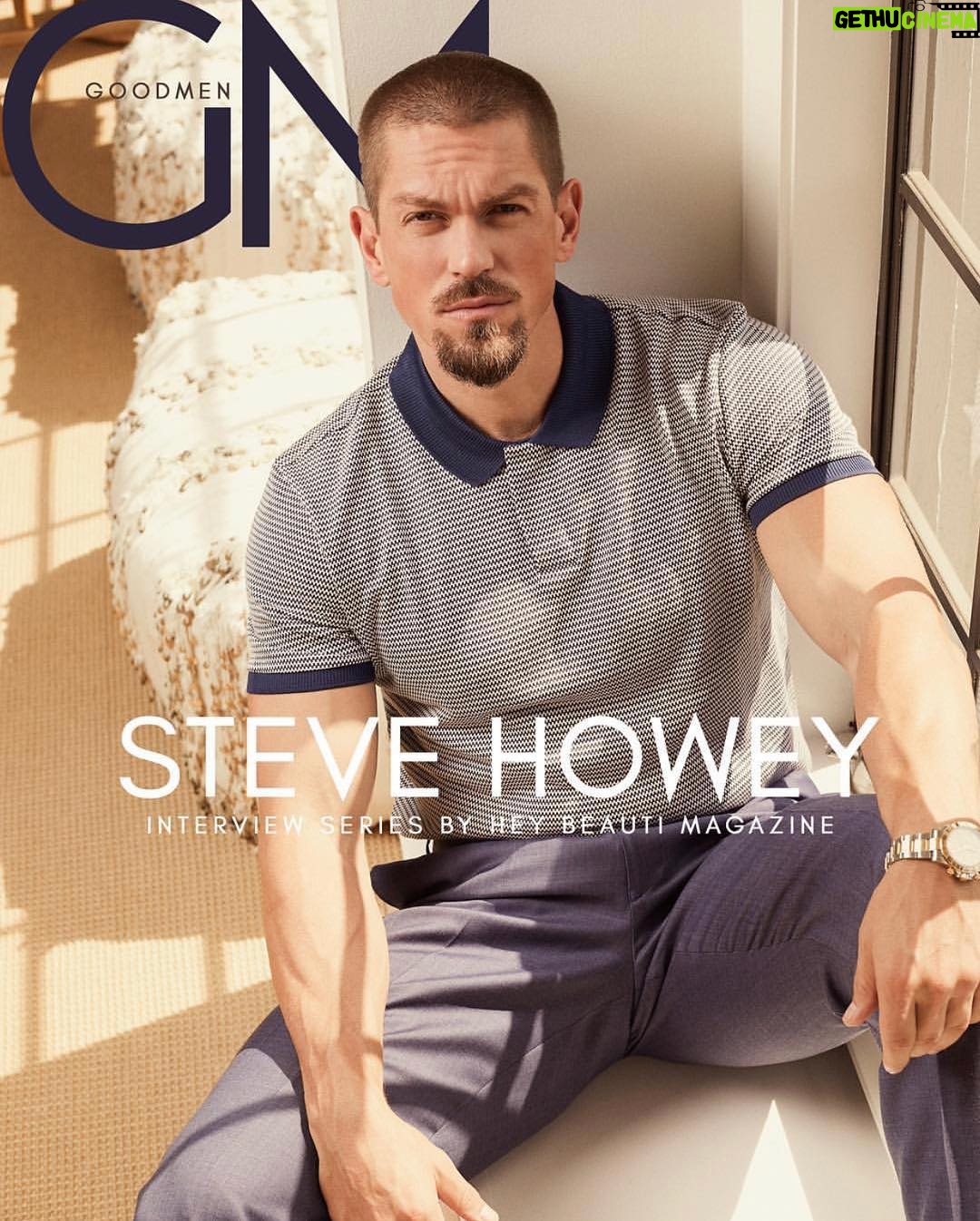 Steve Howey Instagram - Furrowed brow zaddy all day. Thanks for everyone for a fun photo shoot! Photography: @mikeazria Stylist: @angelasolo Grooming: @makeupbyapollo Editor and Chief: @nickygogirl Producers: @naomipandolfi @victoriasacino @shrutisadana Los Angeles, California