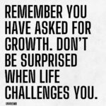 Steven Bartlett Instagram - Write 'YES' below if you're on your growth journey this year 👇🏽👏🏽