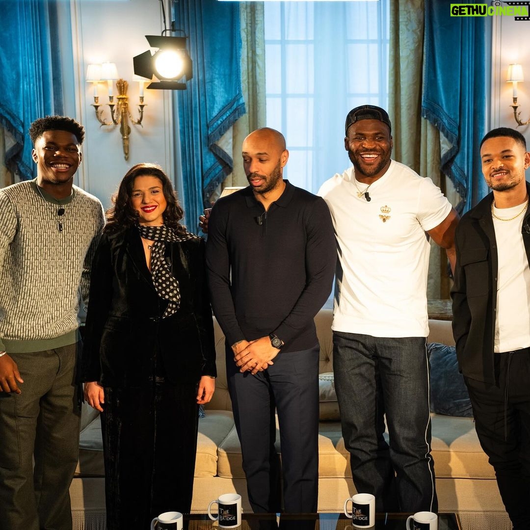 Steven Bartlett Instagram - In a hotel room in Paris talking about life, mental health and struggle with Thierry Henry, Aurélien Tchouaméni, Francis Ngannou, Khatia Buniatishvili, Kalash. Coming soon! The Bridge. Double tap if you’d like to see the convo 👊🏾❤️ Paris, France