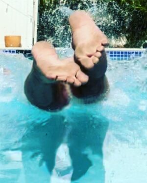 Steven Ogg Instagram - Reduced to pure energy of will; an autopoietic monument to the self. #egonschiele #pool #splash #LikeItReallyFuckingMatters?