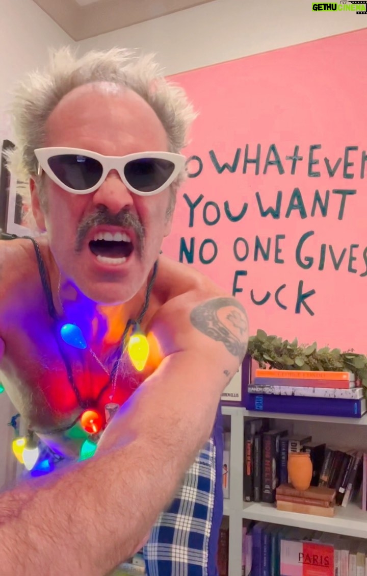 Steven Ogg - 34.1K Likes - Not all so lucky
in life
in love
in fortune
in good tidings.
Not all so easy
for so many
ESPECIALLY
this time of year!
Be extra kind
be extra compassionate
and
especially reach out
to those you know
to those you may encounter
that need some love.
HAPPY HOLIDAYS
to you
and to absent friends/family.
XO #happyholidays #merrychristmas #be #kind