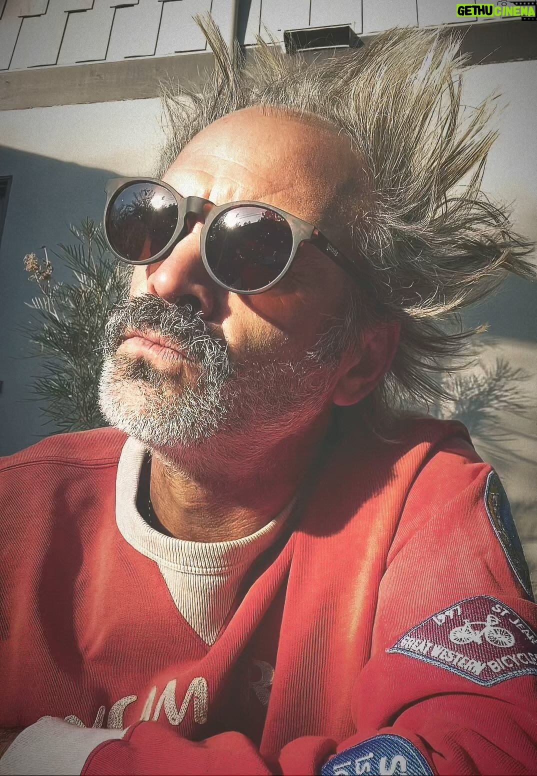 Steven Ogg Instagram - Obliterating moments of self doubt. THE LOVEPET #tedhughes #poetry #TheHeartTooIsAmuscle Yorkshire, England
