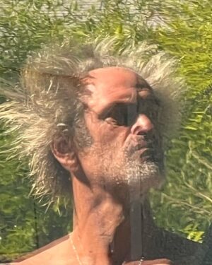 Steven Ogg Instagram - REFLECTIONS&SHADOWS 
Healing ≠damage never existed. 
Healing = 
the damage 
no longer controls your life.
#healing #trauma #reflection #shadow #obsession