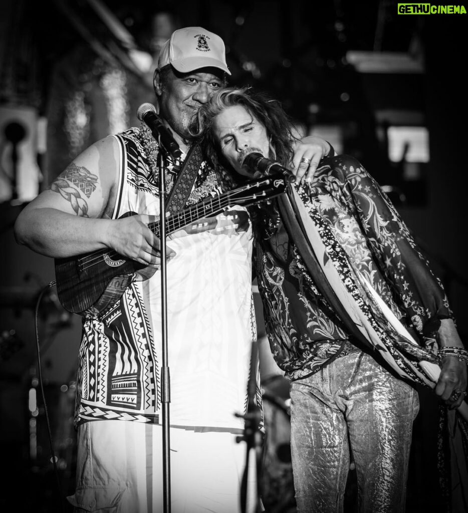 Steven Tyler Instagram - WILLIE K... THANK YOU FOR SHARING YOUR GENIUS AND HEART! WE WILL ALL MISS YOU. REST IN ALOHA, UNCLE WILLIE. 🌴💔 📷@katbenzova_rockphoto