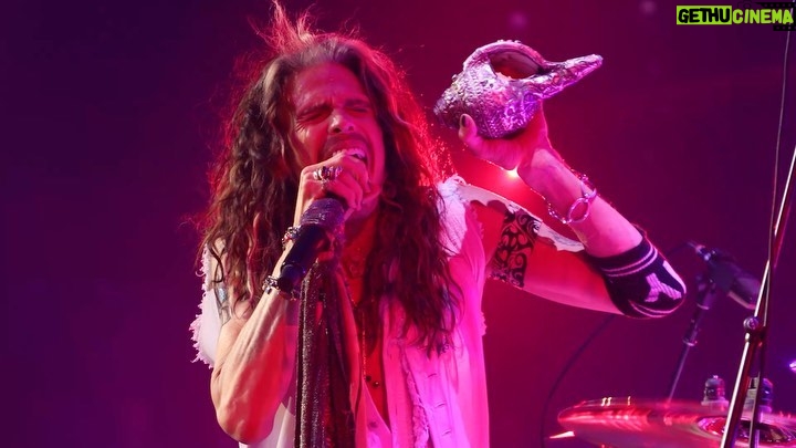 Steven Tyler Instagram - SIN CITY... WE STARTED OFF 2020 ON π₯ @aerosmith #DEUCESAREWILD RETURNS TO VEGAS MAY 20TH!!! @parkmgm AEROSMITH.COM/TOUR π₯ @justinmcconney #AEROSMITH #STEVENTYLER #JOEPERRY #JOEYKRAMER #TOMHAMILTON #BRADWHITFORD #BADBOYSOFBOSTON #BLUEARMY #ONLYVEGAS #LIVEATMGM Live At MGM