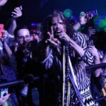 Steven Tyler Instagram - VEGAS... THANK YOU FOR AN AMAZING YEAR! IF YOU THOUGHT 2019 WAS HOT... JUST WAIT UNTIL THE NEW YEAR... IT IS GOING TO GET HOT AF🔥 #DEUCESAREWILD #AEROSMITH @aerosmith 🎥 @justinmcconney @theaaronperry 🎞✂️ @justinmcconney Live At MGM