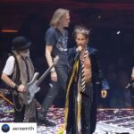 Steven Tyler Instagram - #HappyThanksgiving #Repost @aerosmith