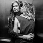 Steven Tyler Instagram - LOVE IN AN ELEVATOR @theaimeeann #DEUCESAREWILD 📷 @zack.whitford Live At MGM