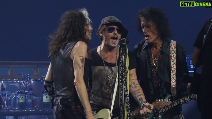 Steven Tyler Instagram - THE PLANETS COLLIDED- MR. JOHNNY DEPP IN THE HOUSE LAST NIGHT... THE REAL FUCKING DEAL! WE FOUND A NEW CENTER OF GRAVITY! @aerosmith #DEUCESAREWILD #JOHNNYDEPP 🎥 @justinmcconney Live At MGM