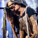 Steven Tyler Instagram - THE REAL FUCKING DEALS! #DEUCESAREWILD #JOHNNYDEPP @aerosmith 📷 @zack.whitford Live At MGM