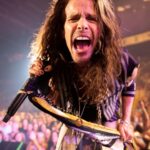 Steven Tyler Instagram - BOBBLEHEADS NOW AT MERCH STAND 😜... SHOULD WE??? #DEUCESAREWILD 📷@zack.whitford MassMutual Center