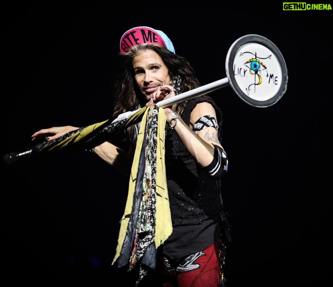 Steven Tyler Instagram - LICK ME OR BITE ME??? YOUR CALL!!! #DEUCESAREWILD 📷 @katbenzova_rockphoto Live At MGM