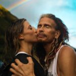 Steven Tyler Instagram - ‪THE OBJECT OF MY AFFECTION… IS TO CHANGE YOUR COMPLEXION… FROM WHITE TO ROSY RED ((HAPPY BIRTHDAY)) @theaimeeann‬ 📷@katbenzova_rockphoto
