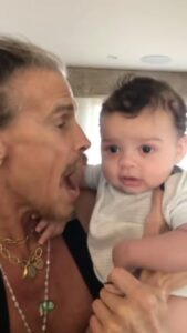 Steven Tyler Instagram - ❤️❤️❤️ #REPOST @miatyler Wouldn’t be a proper birthday without giving thanks to the man who helped make me. This video of my Dad & Ax from 4 years ago is melting my heart. Thank you for life! Thank you for making me so I could make Ax. Thank you for all you’ve given us. I love you!