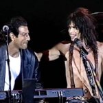 Steven Tyler Instagram - JURASSIC BLUES WITH @jeffgoldblum @aerosmith #FLASHBACKFRIDAY #JURASSICPARK #JEFFGOLDBLUM #AEROSMITH